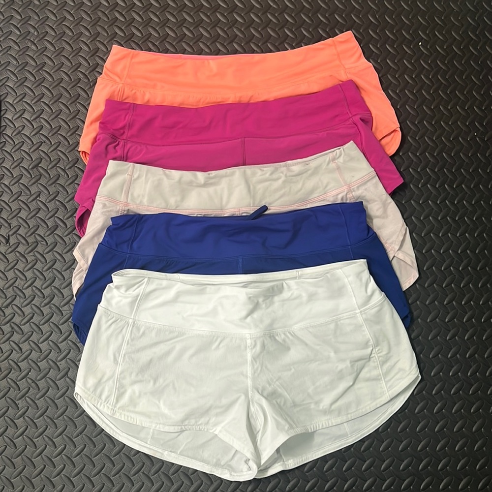 Lululemon Speed Up 2.5” shorts